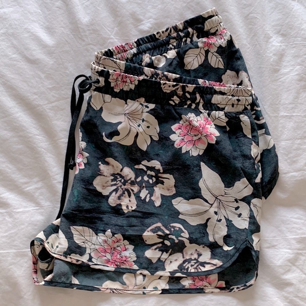 Elizabeth & James Drawstring Silk Short